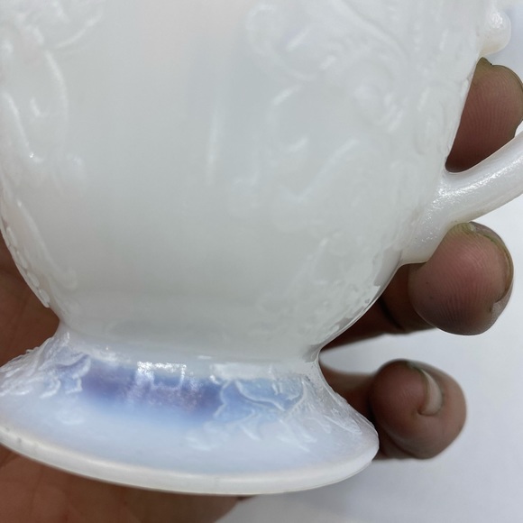 MacBeth Evans Glass AMERICAN SWEETHEART Monax Footed Creamer opal moonstone - Picture 2 of 10